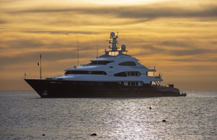 yacht-west-palm-beach yacht outside of West Palm Beach